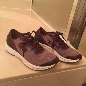 Under armour tennis shoes